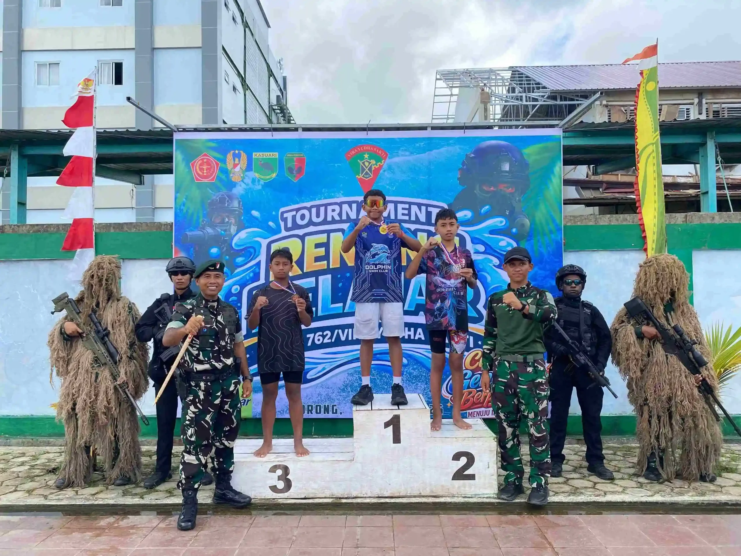 Siswa MTs Negeri Kota Sorong Borong Empat Medali Emas pada Lomba Renang VIDHASA 2026